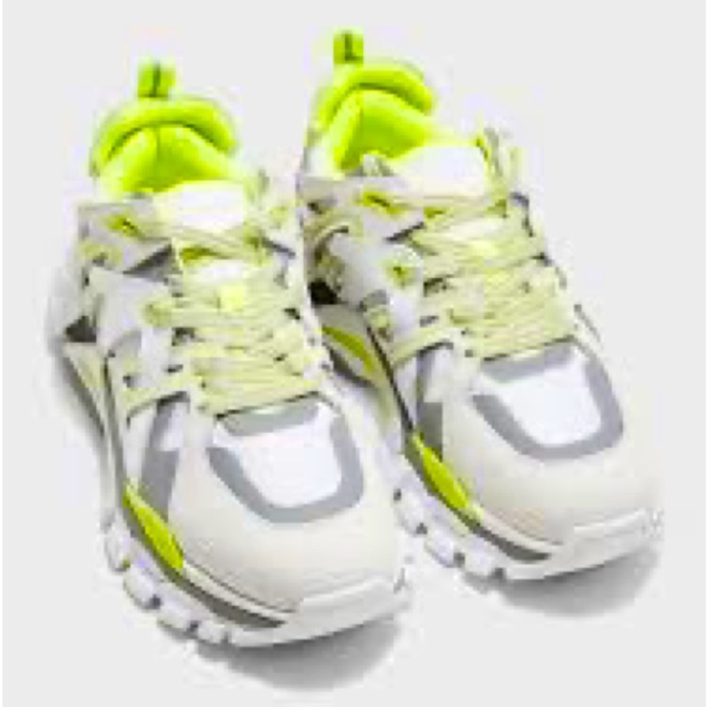 ASH 💚FLASH RARE TO FIND 💚Size 38